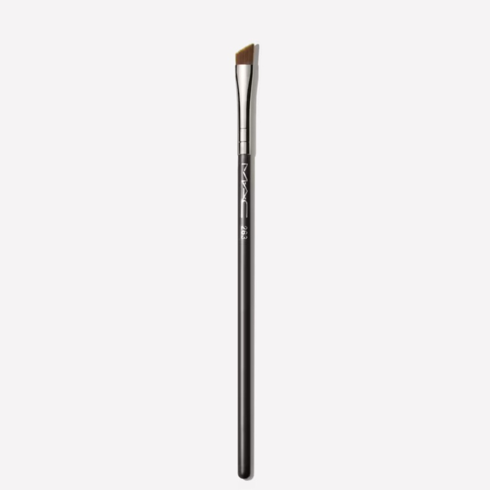 MAC Angled Eyeliner Brush